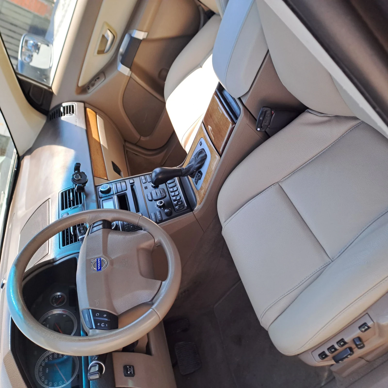 Volvo Xc90 3, 2 бензин/газ - изображение 9