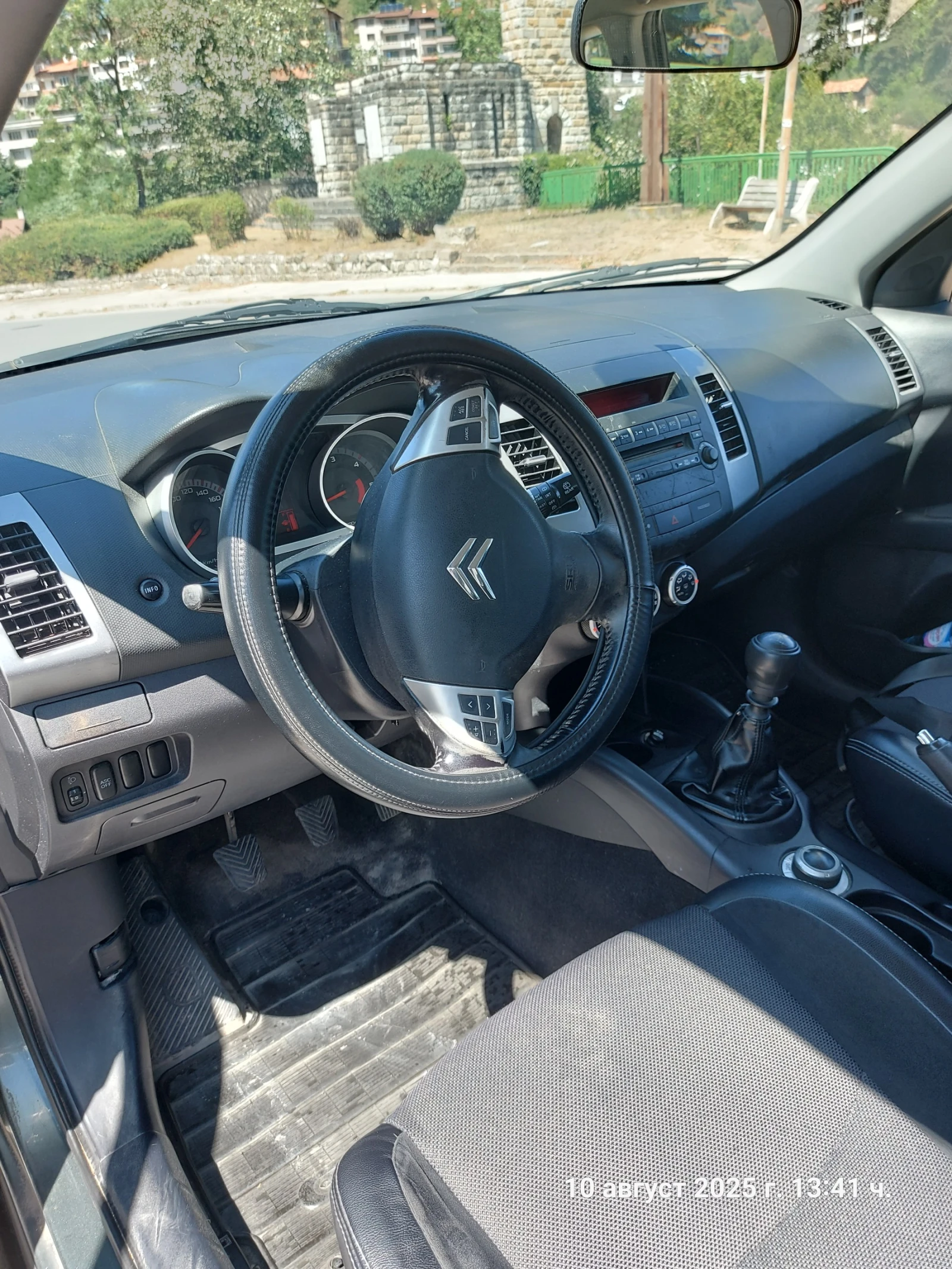 Citroen C-Crosser  - изображение 8