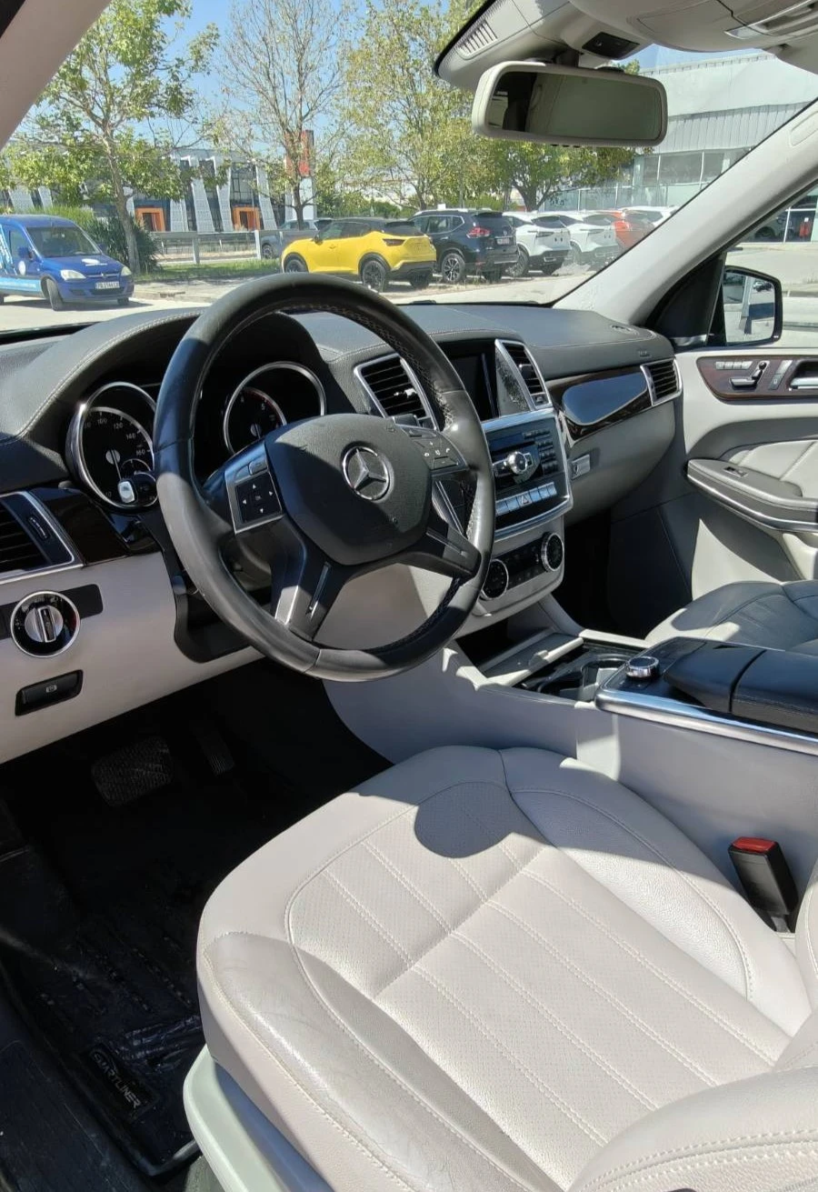 Mercedes-Benz GL 350 TV/DVD FULL, снимка 10 - Автомобили и джипове - 52698573