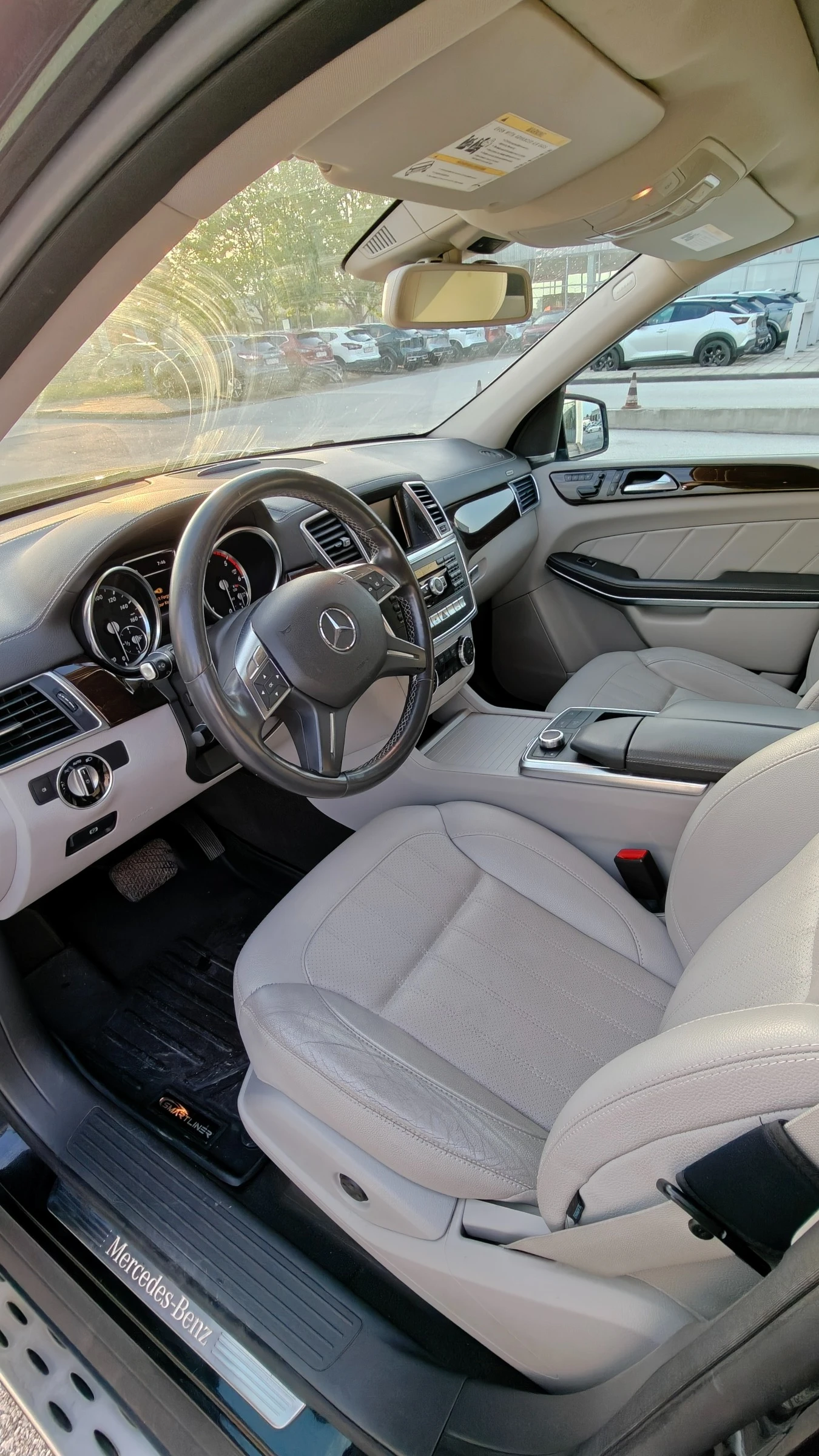 Mercedes-Benz GL 350 TV/DVD FULL, снимка 8 - Автомобили и джипове - 52698573