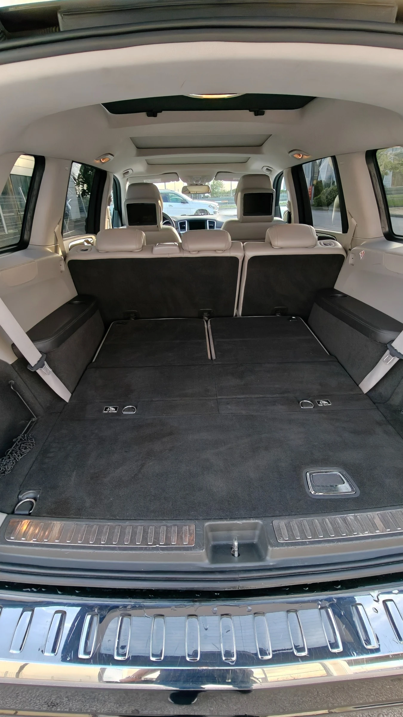 Mercedes-Benz GL 350 TV/DVD FULL, снимка 13 - Автомобили и джипове - 52698573