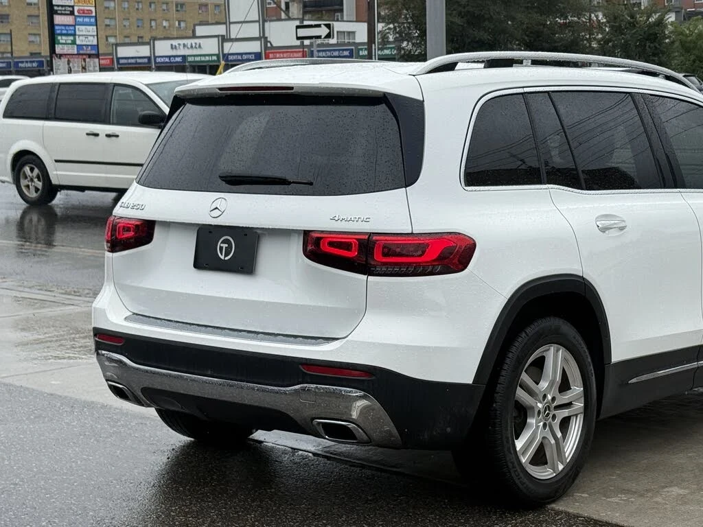 Mercedes-Benz GLB 250 4MATIC - изображение 3