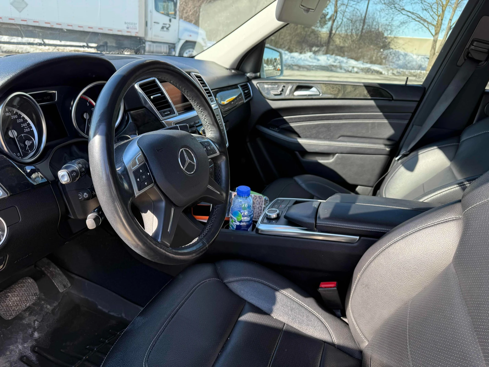 Mercedes-Benz ML 350 BlueTec * * Harmon Kardon * * Черна Кожа * *  - изображение 6