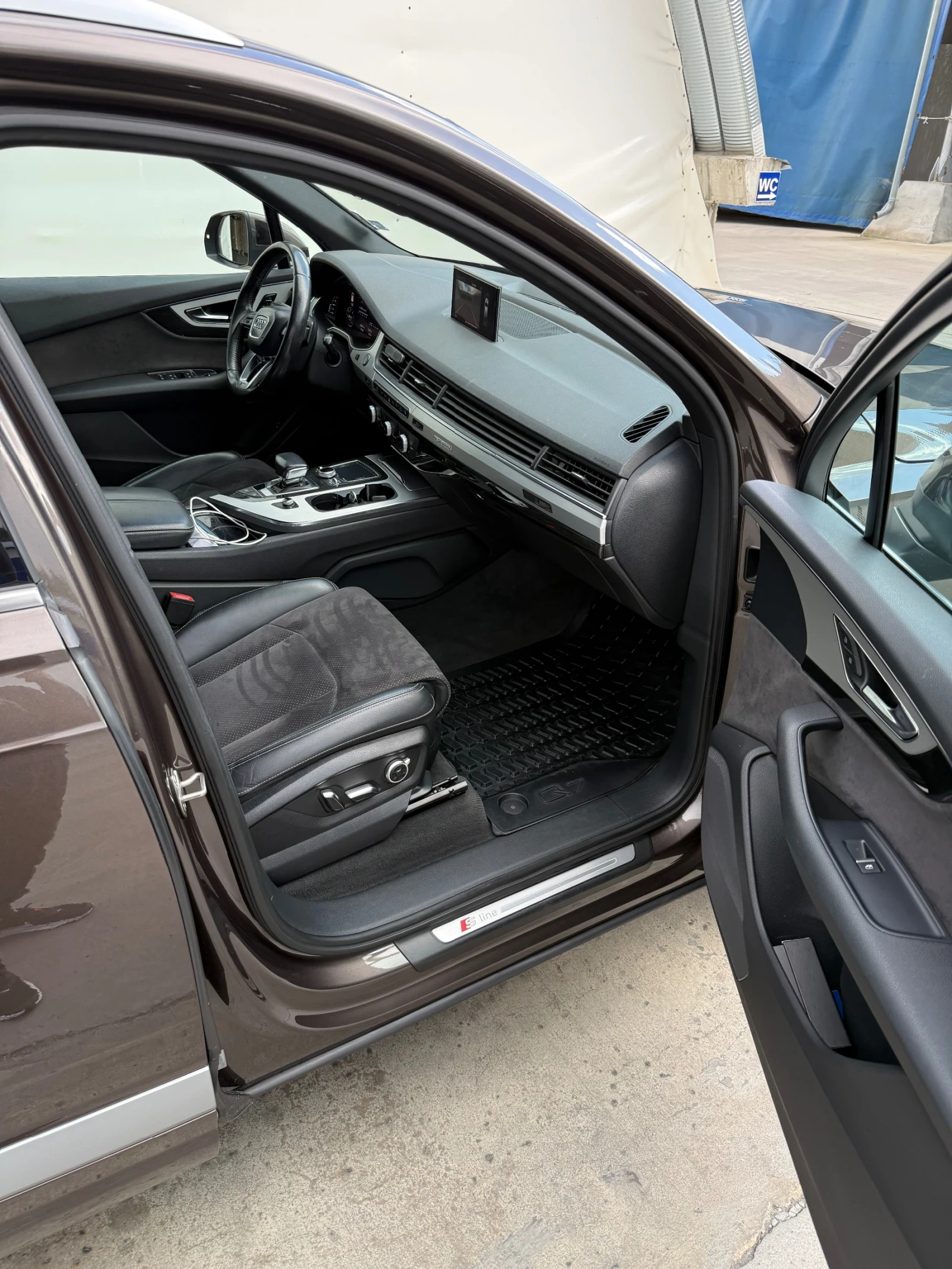 Audi Q7 S-line , снимка 7 - Автомобили и джипове - 54931449