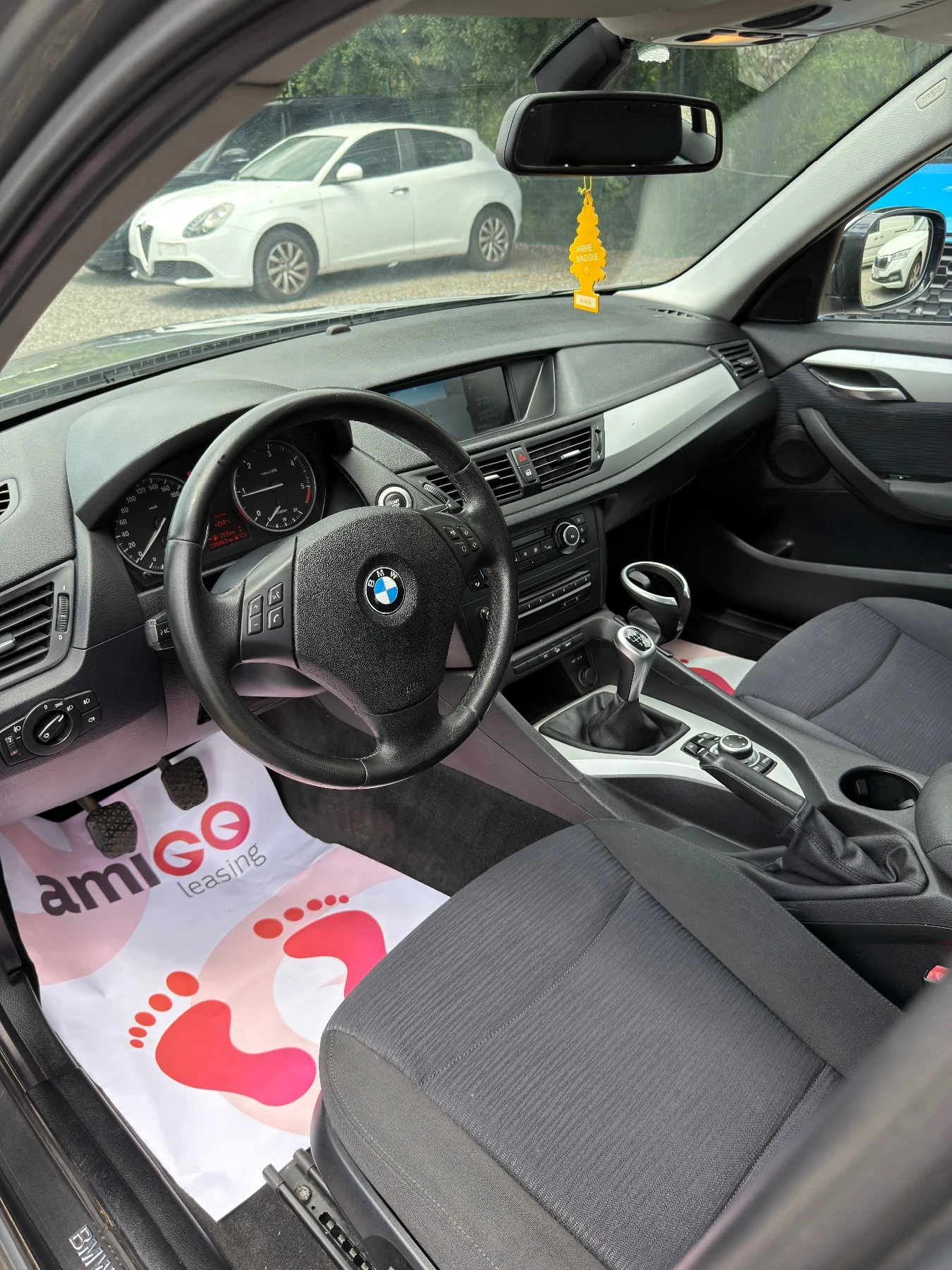BMW X1 1.8d | X-Drive | Голяма навигация | , снимка 7 - Автомобили и джипове - 54973577