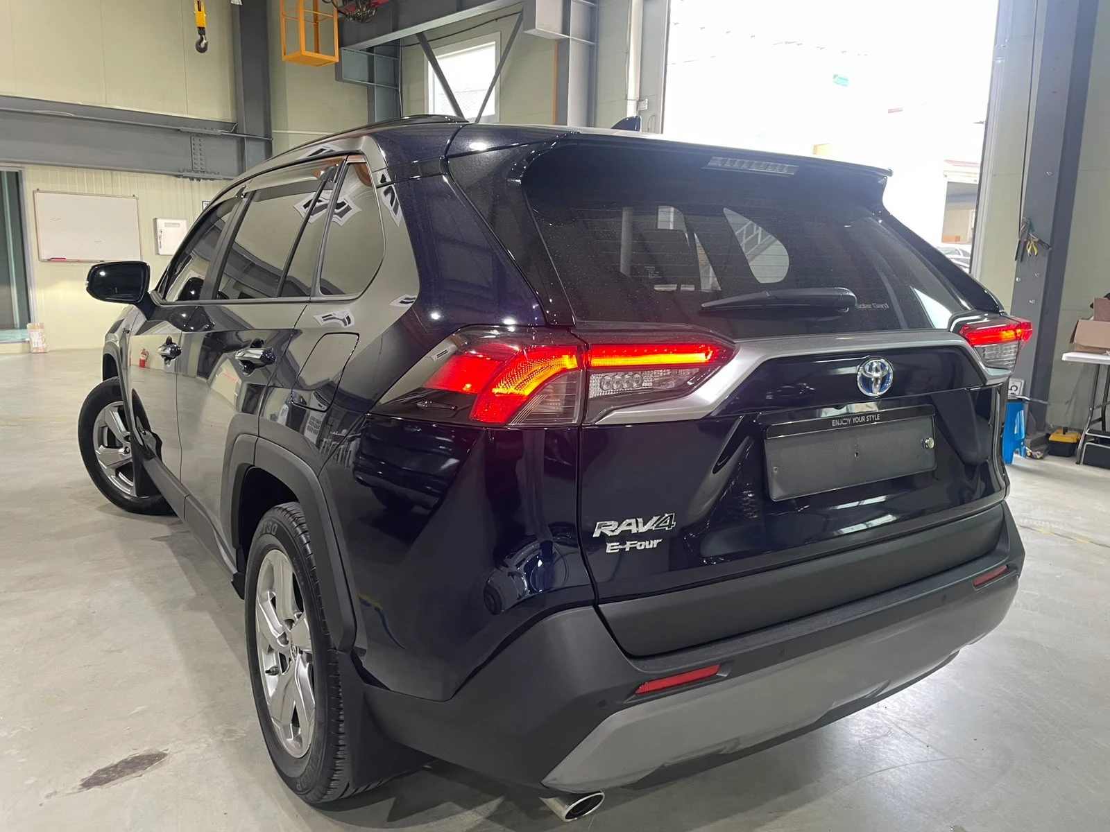 Toyota Rav4 2.5 Hybrid ! AWD !, снимка 5 - Автомобили и джипове - 55292444