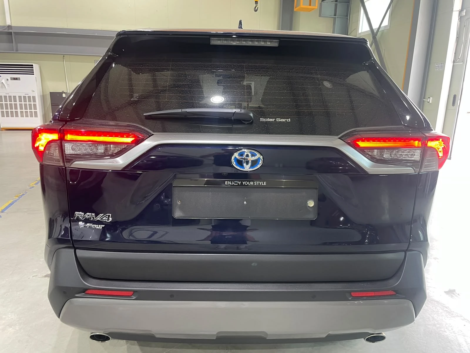 Toyota Rav4 2.5 Hybrid ! AWD !, снимка 4 - Автомобили и джипове - 55292444