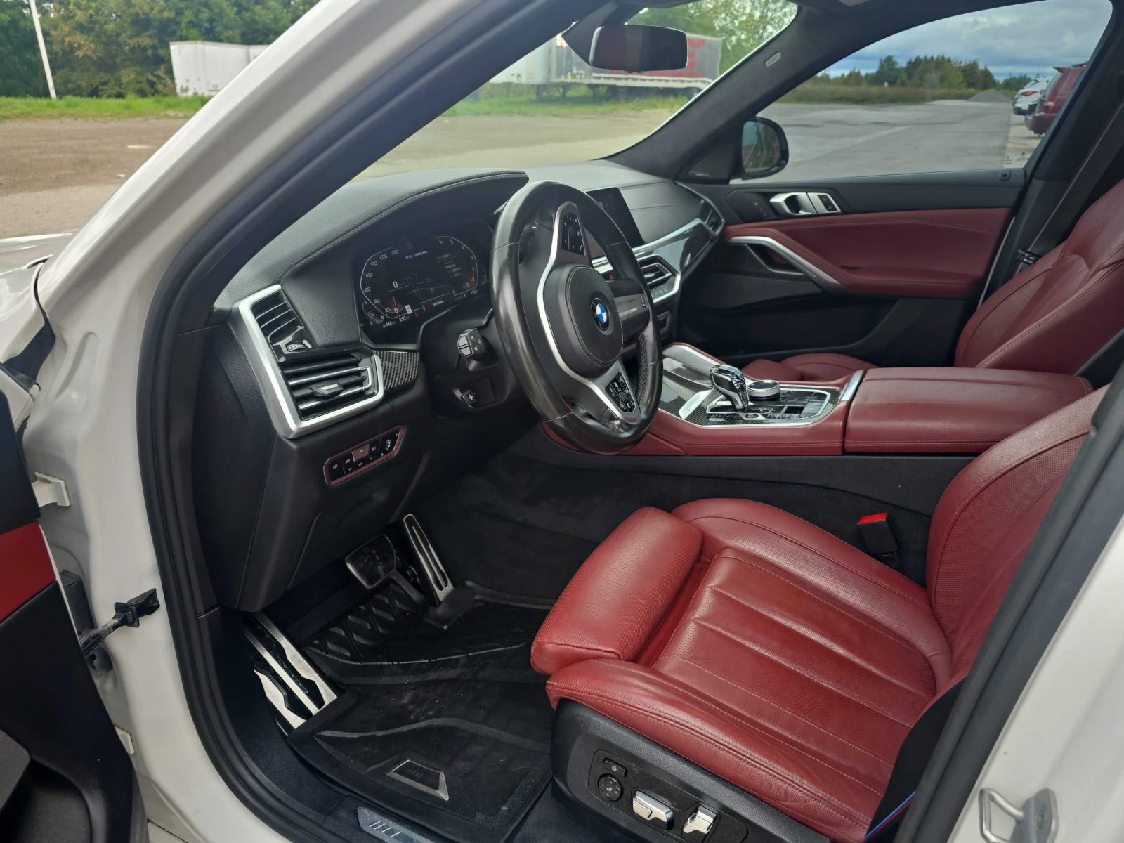 BMW X6 * M50i * CARFAX * ОПЦИЯ ЗА ФИНАНСИРАНЕ, снимка 5 - Автомобили и джипове - 56062789
