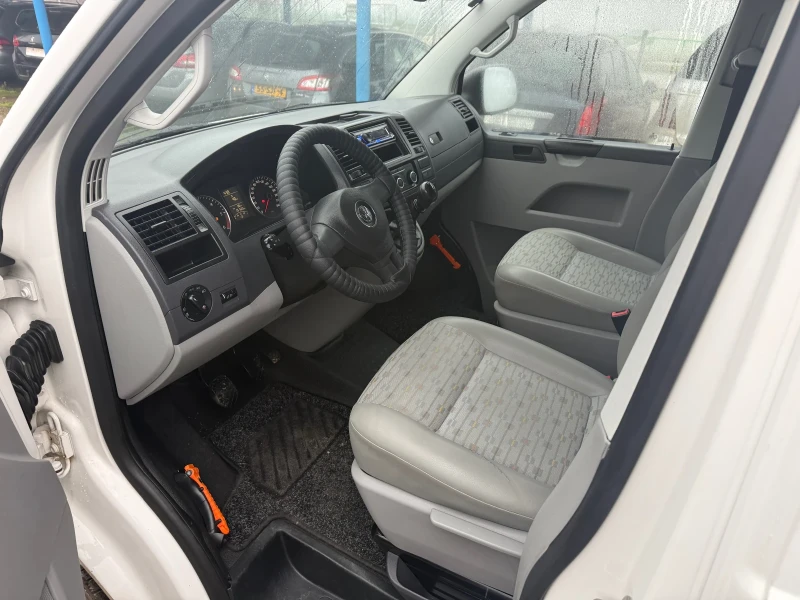 VW Transporter 2.0TDI, снимка 11 - Бусове и автобуси - 53128238