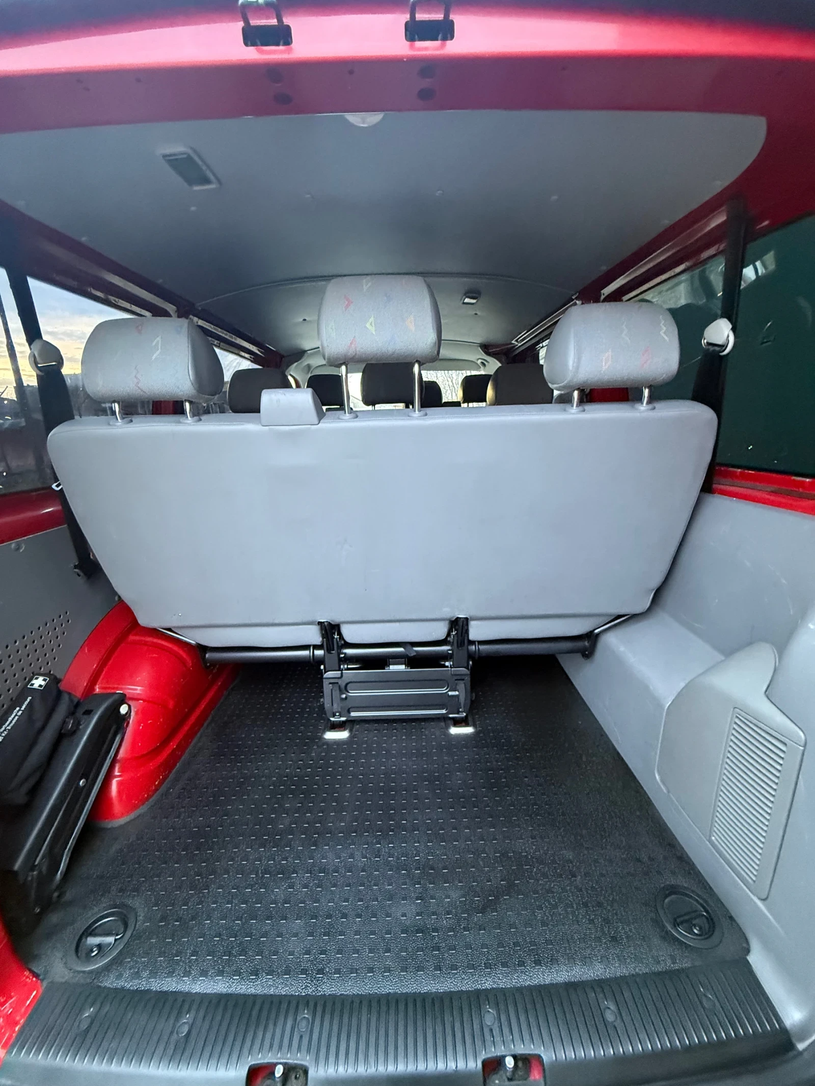 VW Transporter 1.9 - изображение 5