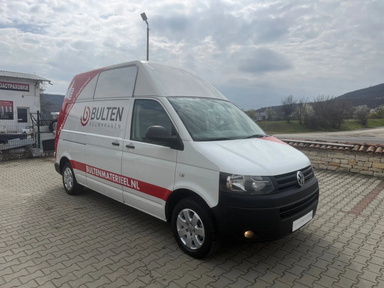 VW Transporter 2.0TDI, снимка 4 - Бусове и автобуси - 53128238