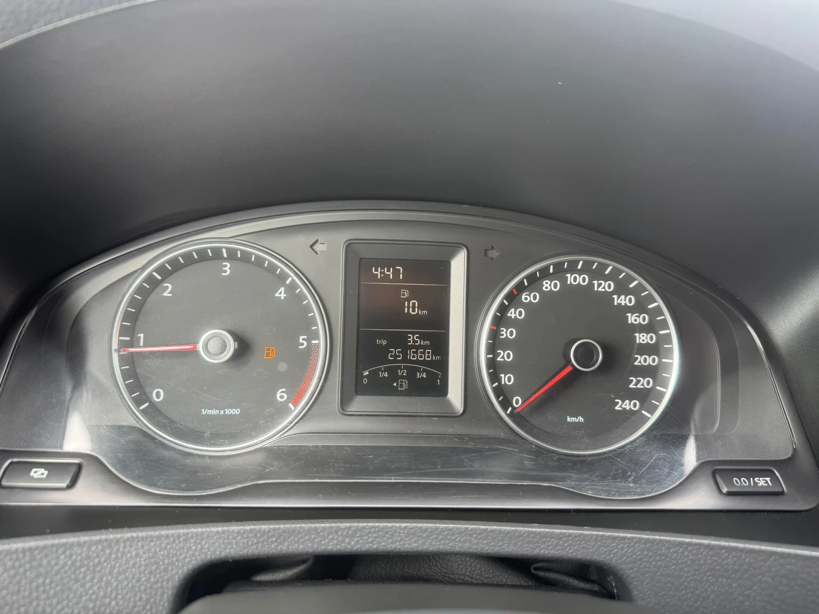 VW Transporter 2.0TDI, снимка 16 - Бусове и автобуси - 53128238