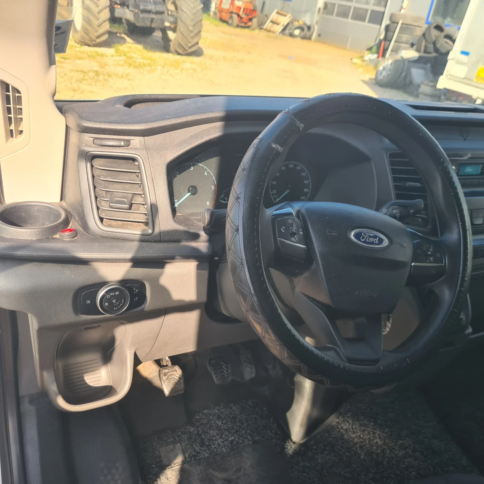 Ford Transit, снимка 12 - Бусове и автобуси - 54975638