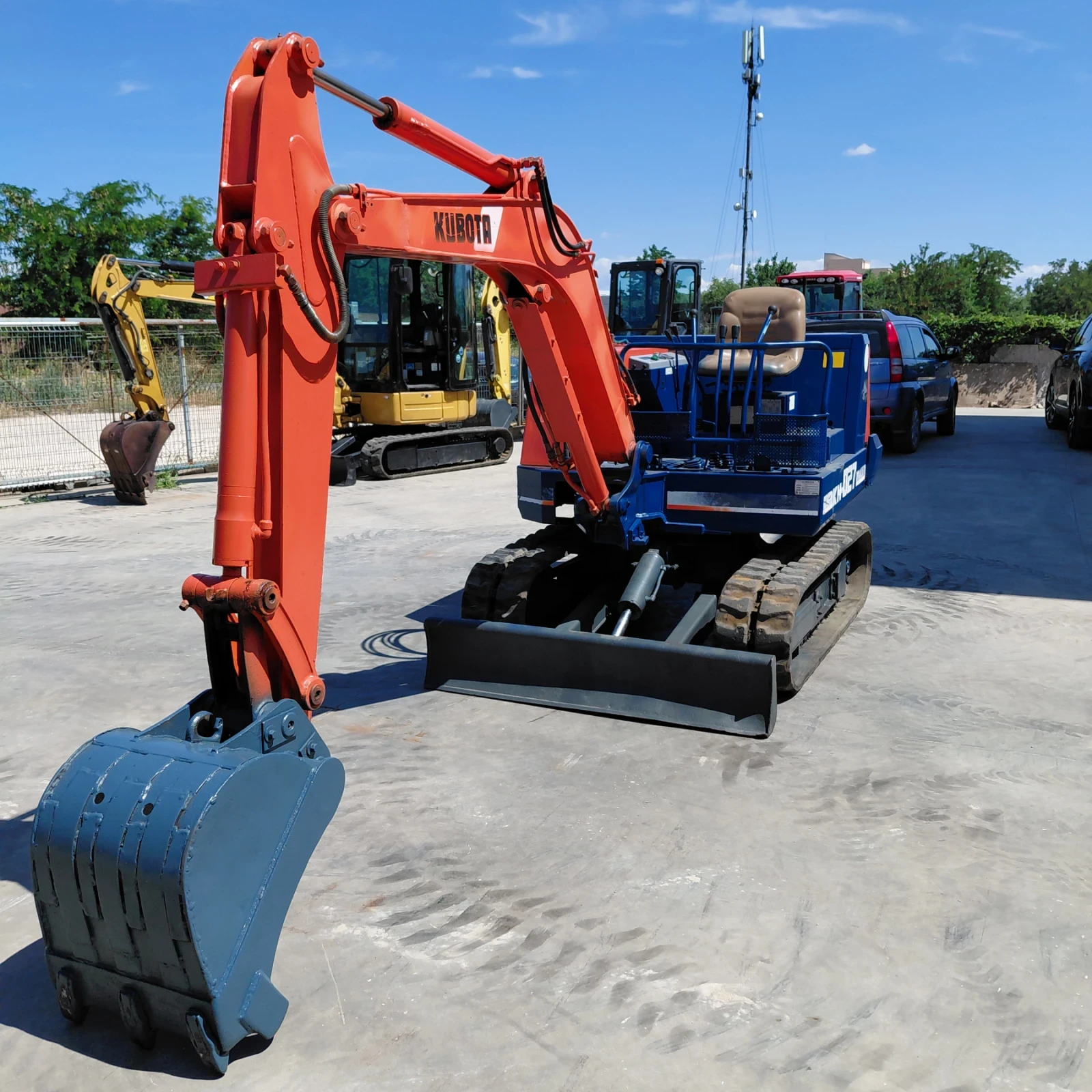 Багер Kubota KH-027 * 1700 МОТОЧАСА * 26 К.С. * , снимка 8 - Индустриална техника - 53093394