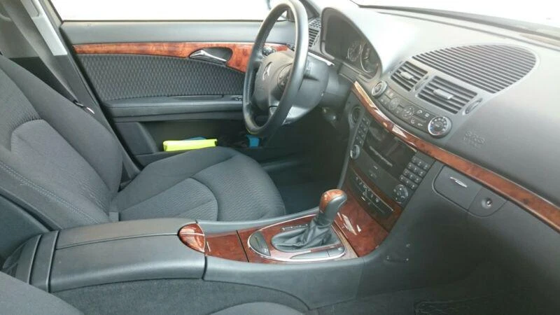 Mercedes E 2.7 CDI, снимка 2 - Части - 49502023