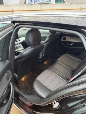 Mercedes-Benz E 220, снимка 11