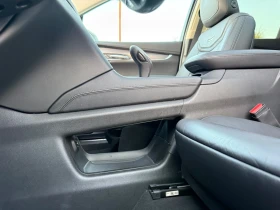 Cadillac XT5, снимка 15