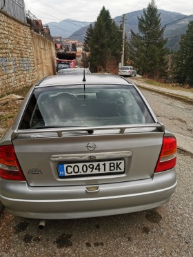 Opel Astra, снимка 3 - Автомобили и джипове - 44515688