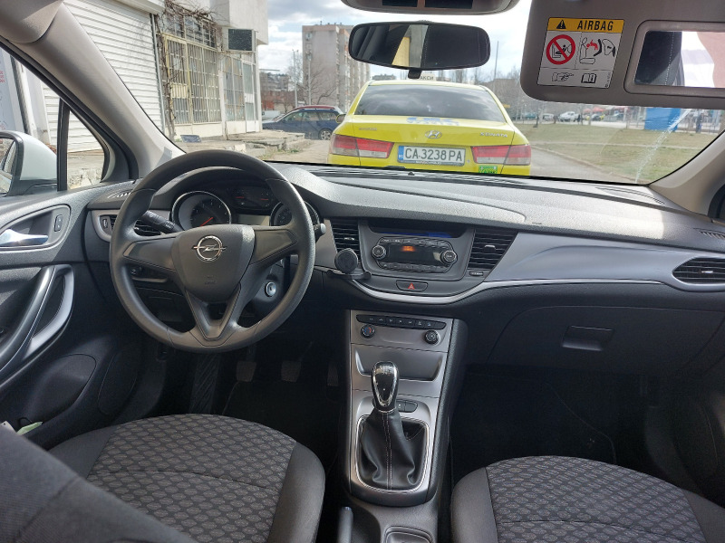 Opel Astra 1.4, снимка 4 - Автомобили и джипове - 45870272