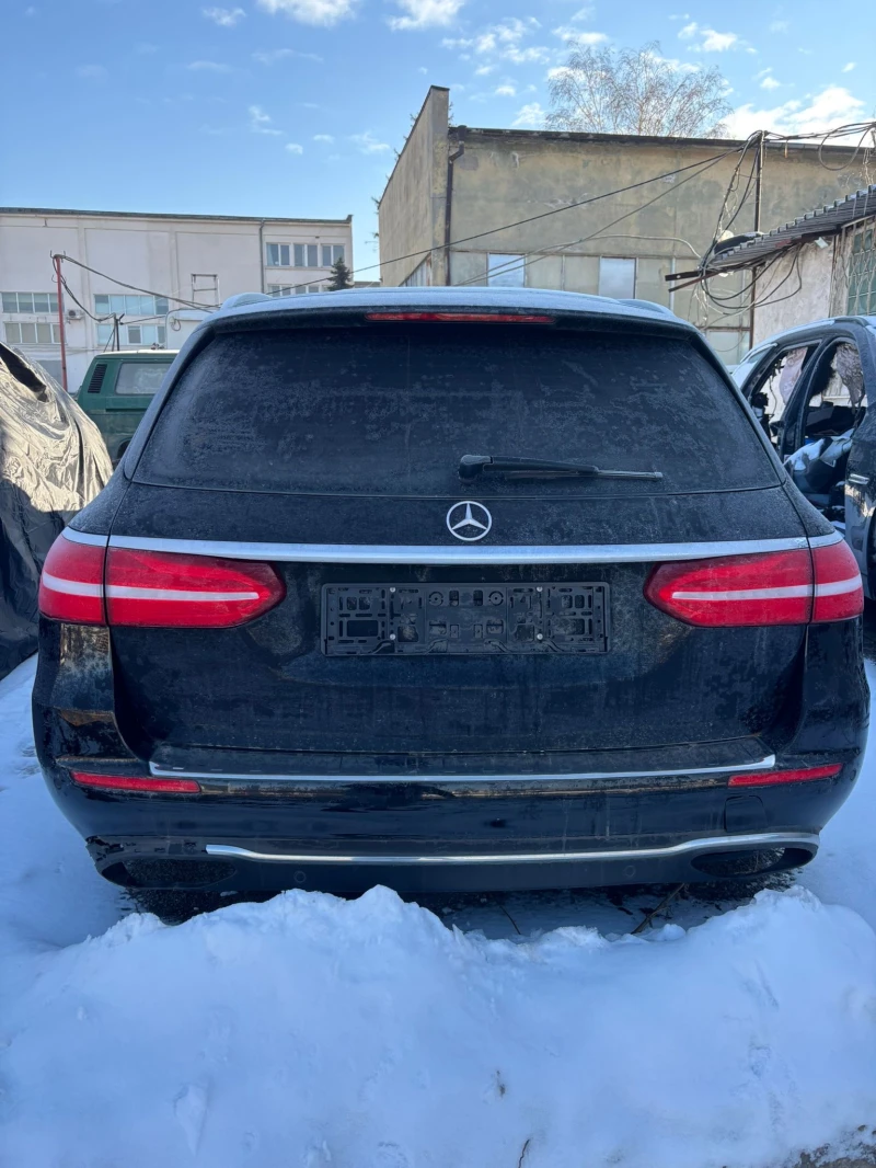 Mercedes-Benz E 220 E220D 190hp, снимка 1 - Автомобили и джипове - 47826938