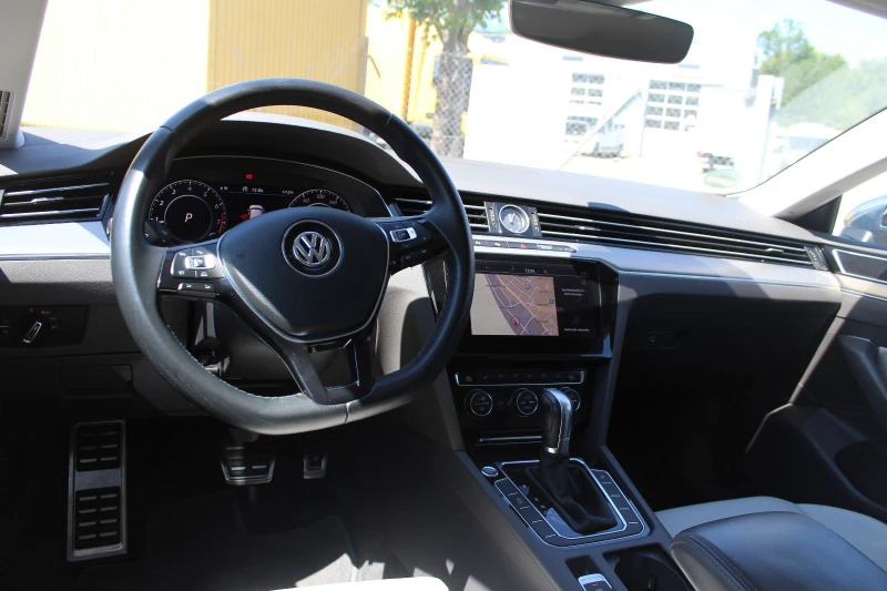 VW Arteon DSG/190HP/LETHER/LED/ACTIVE-INFO/NAVI/18&#39;&#39;, снимка 9 - Автомобили и джипове - 47848555