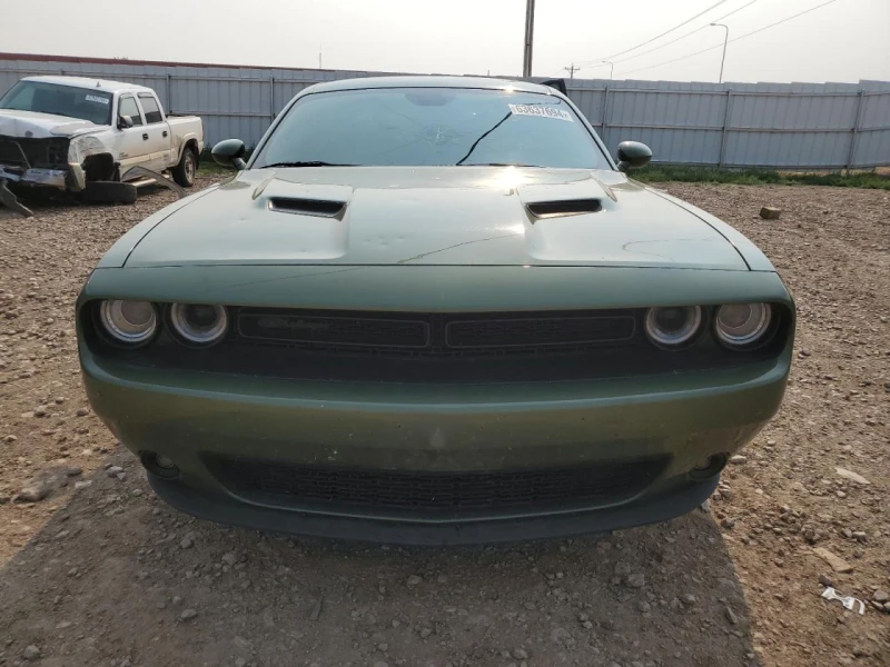 Dodge Challenger SXT, снимка 2 - Автомобили и джипове - 48130181