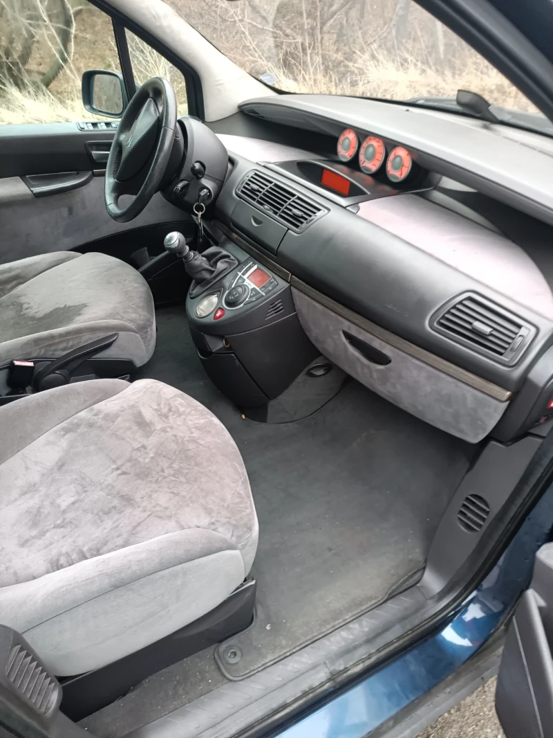 Citroen C8 2.0 HDI, снимка 8 - Автомобили и джипове - 48207315