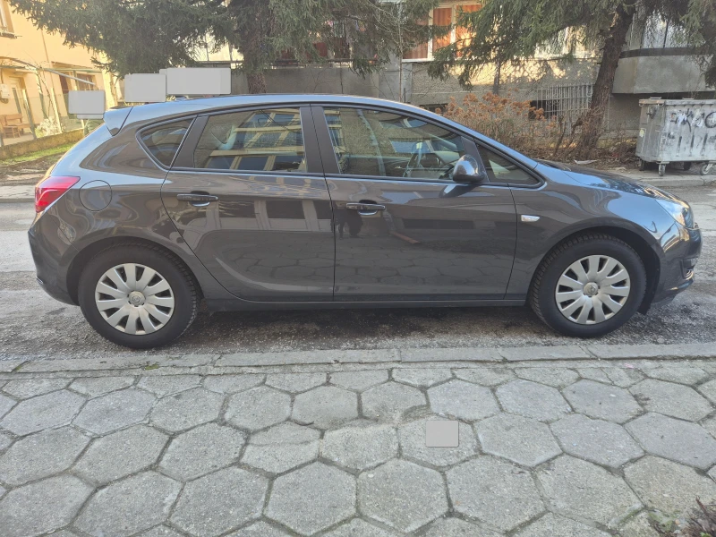 Opel Astra 1.6 CDTI, снимка 4 - Автомобили и джипове - 49362805