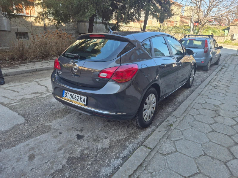 Opel Astra 1.6 CDTI, снимка 6 - Автомобили и джипове - 49362805