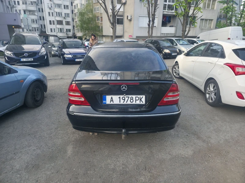 Mercedes-Benz C 200 Kompresor avantgarde, снимка 7 - Автомобили и джипове - 52302020