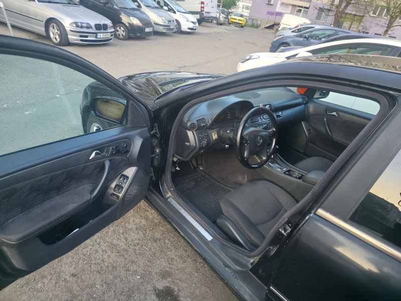 Mercedes-Benz C 200 Kompresor avantgarde, снимка 10 - Автомобили и джипове - 52302020