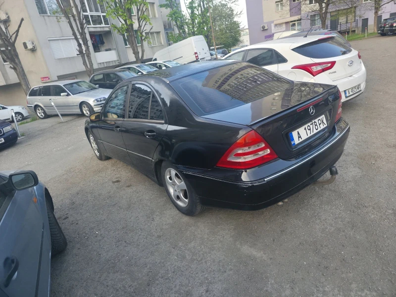 Mercedes-Benz C 200 Kompresor avantgarde, снимка 9 - Автомобили и джипове - 52302020