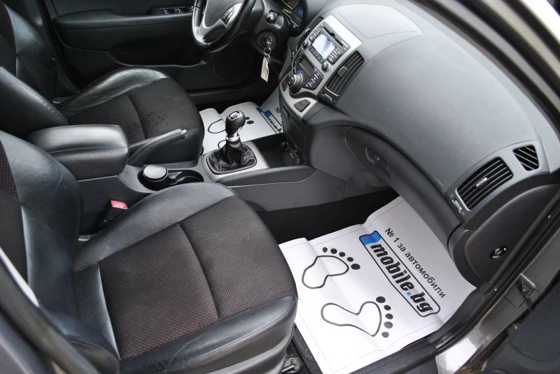 Hyundai I30 1.6CRDi, снимка 9 - Автомобили и джипове - 52011153