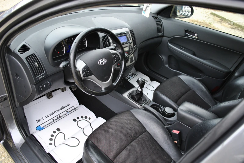 Hyundai I30 1.6CRDi, снимка 5 - Автомобили и джипове - 52011153
