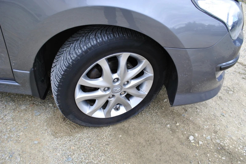 Hyundai I30 1.6CRDi, снимка 14 - Автомобили и джипове - 52011153