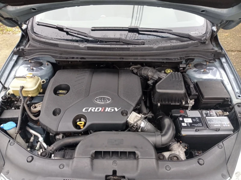 Kia Ceed 1.6d, 4вр., снимка 8 - Автомобили и джипове - 52616388