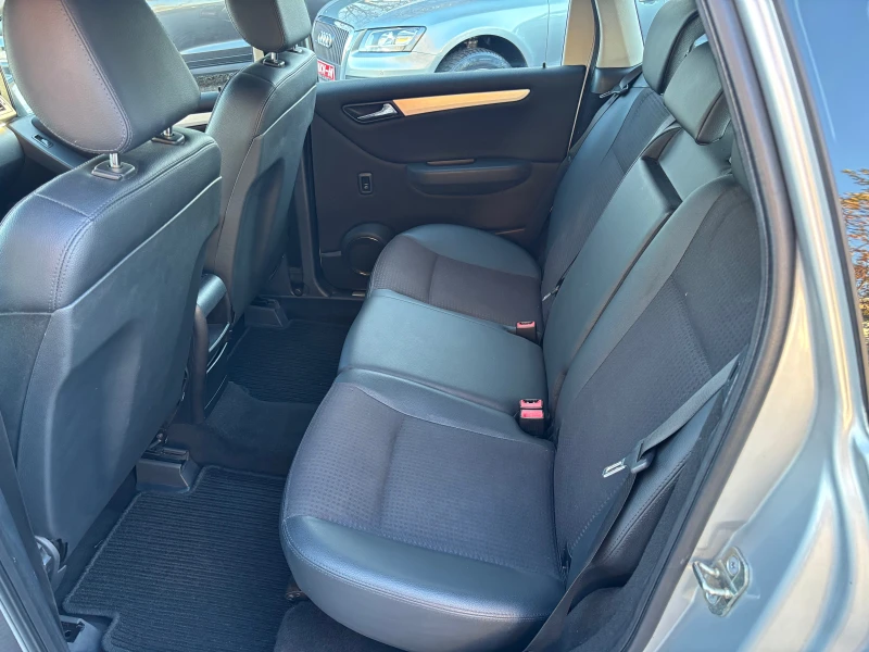 Mercedes-Benz B 150 1.5i, снимка 9 - Автомобили и джипове - 52810594