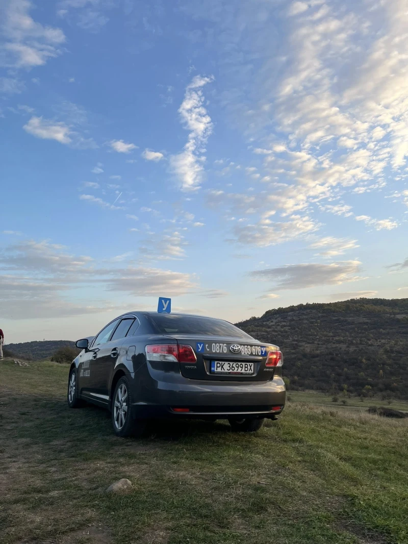 Toyota Avensis, снимка 2 - Автомобили и джипове - 52812243