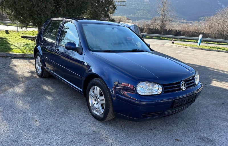 VW Golf 1.6i- РЕАЛНИ КИЛОМЕТРИ - УНИКАТ, снимка 3 - Автомобили и джипове - 52847340