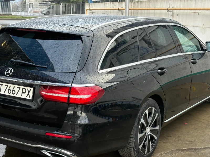 Mercedes-Benz E 220, снимка 16 - Автомобили и джипове - 53404196