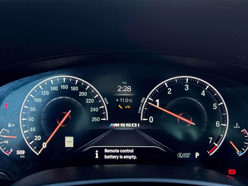 BMW 550  С РЕГИСТРАЦИЯ & АВТО КРЕДИТ , снимка 9 - Автомобили и джипове - 53522140