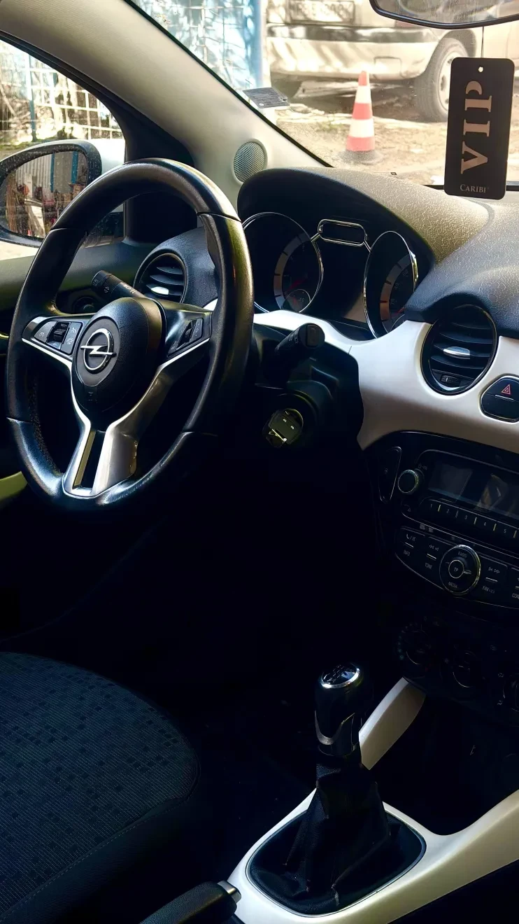 Opel Adam Бензин 1.2, снимка 10 - Автомобили и джипове - 54142522