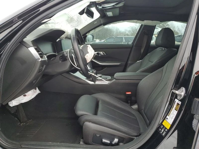 BMW 320, снимка 7 - Автомобили и джипове - 54642377