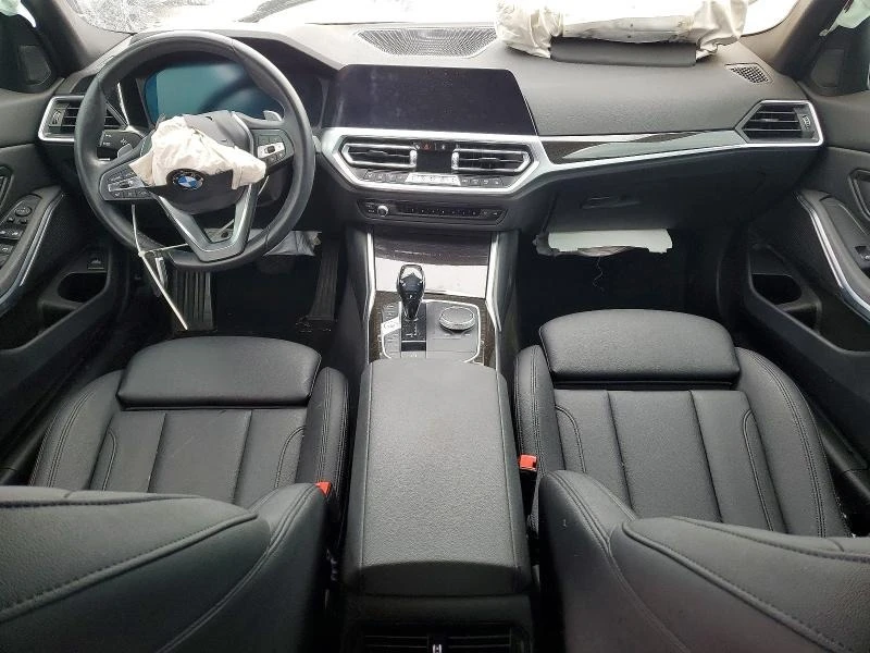 BMW 320, снимка 8 - Автомобили и джипове - 54642377