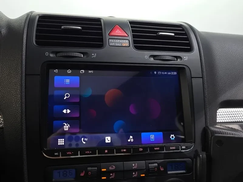 VW Golf R32, снимка 17 - Автомобили и джипове - 56000440