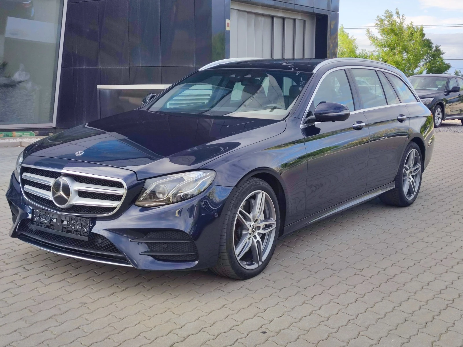 Mercedes-Benz E 400 d AMG* FACELIFT* 4-MATIC* LED* 9G* ПАНОРАМА - [1] 