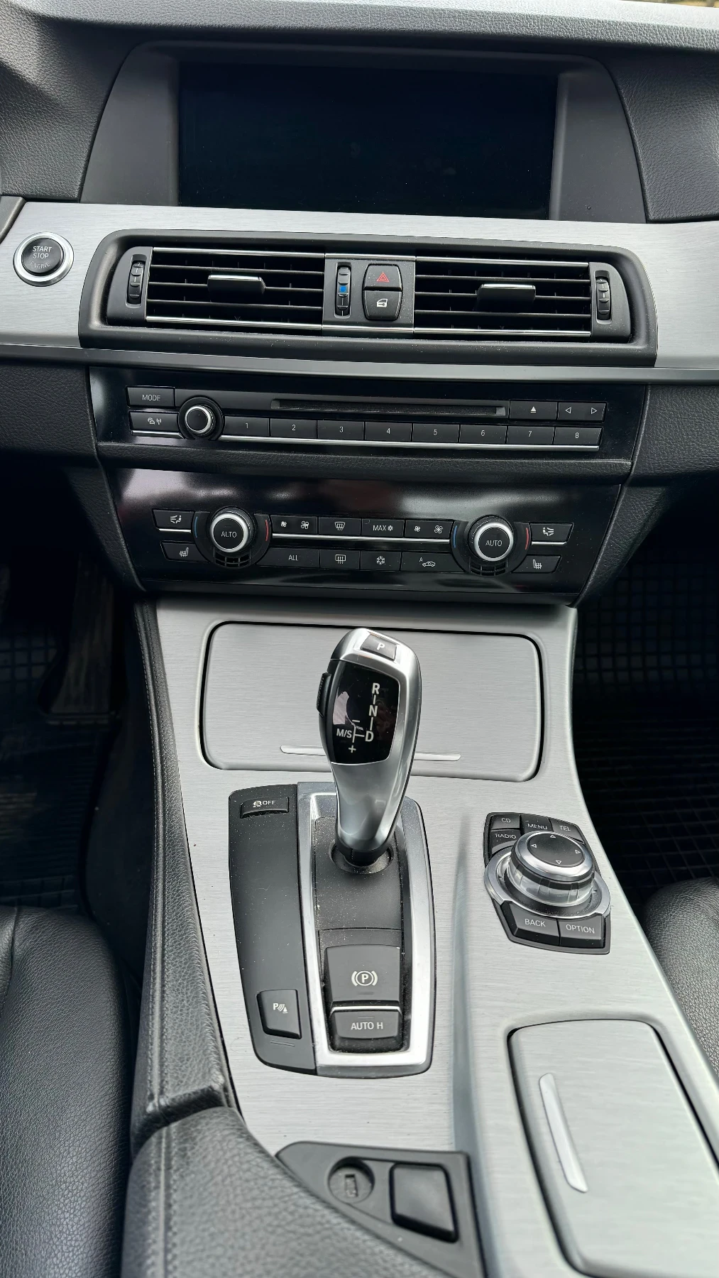 BMW 523  - изображение 6