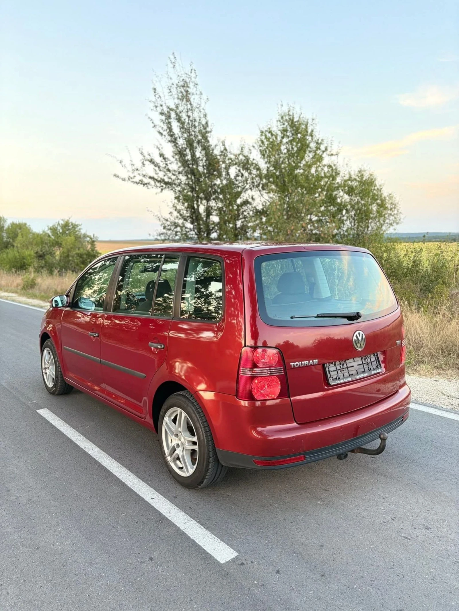 VW Touran 1.9TDI 105КС Facelift - изображение 7