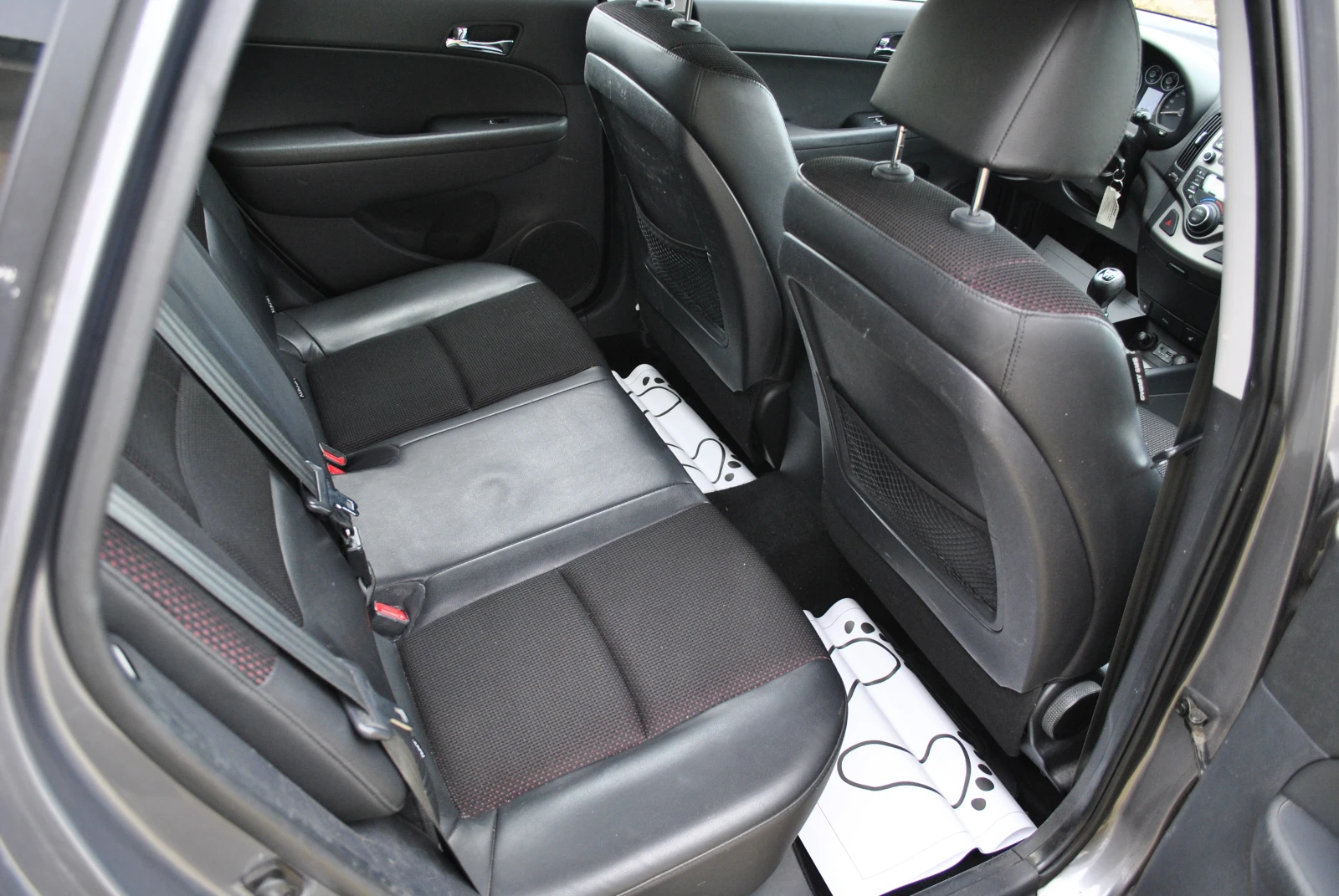 Hyundai I30 1.6CRDi - изображение 8
