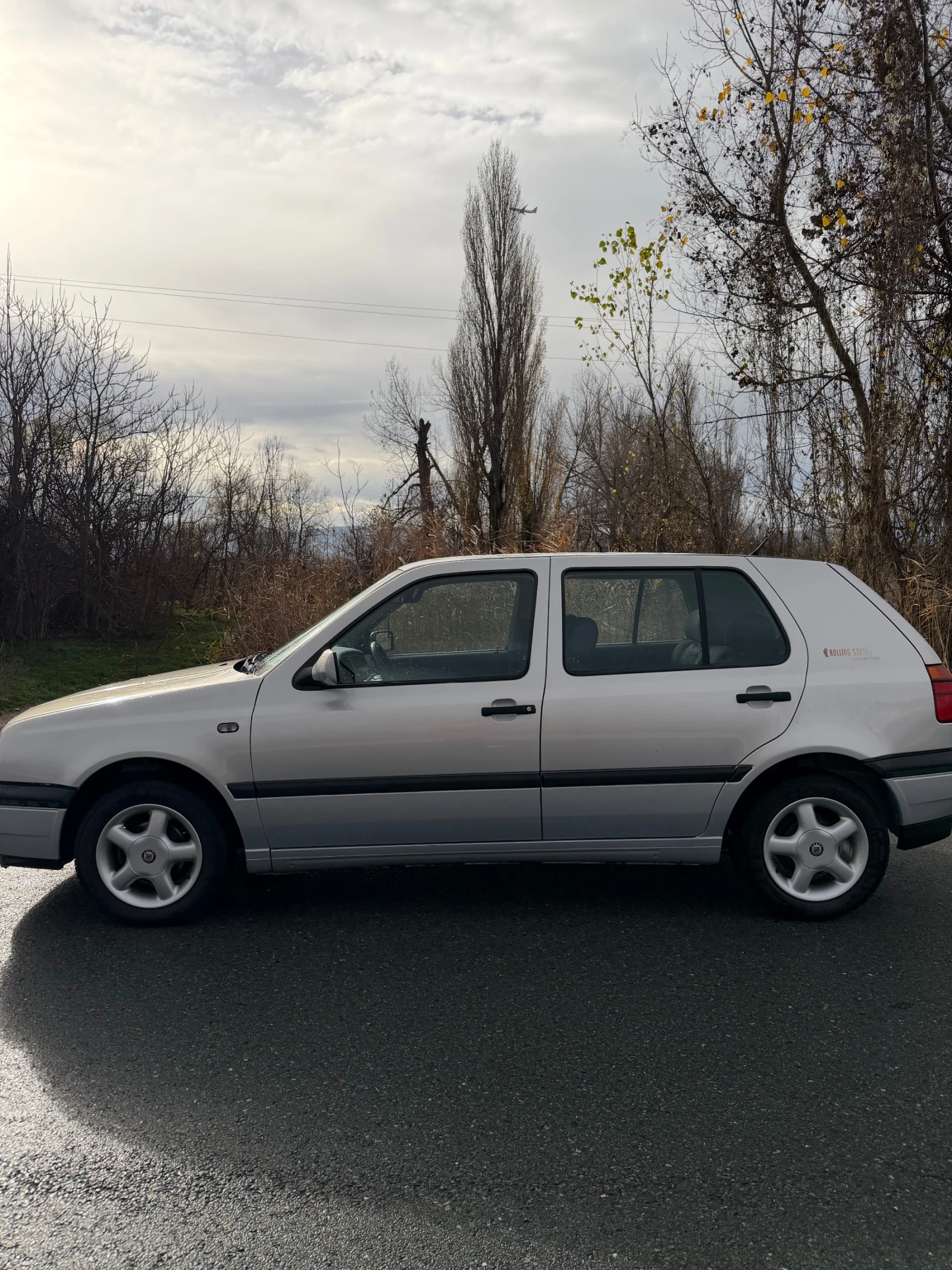 VW Golf 160000км/Pink Floyd-1.6/Оригинален вид без ръжди! - изображение 3